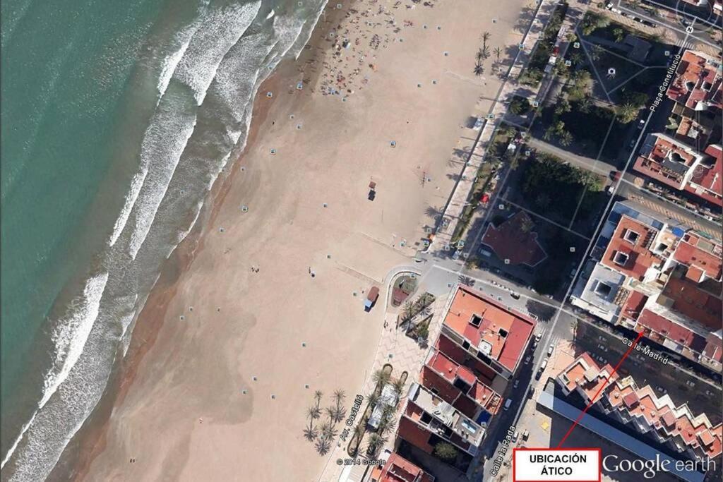 Atico A 100 Metros De La Playa Apartment Кулера Екстериор снимка