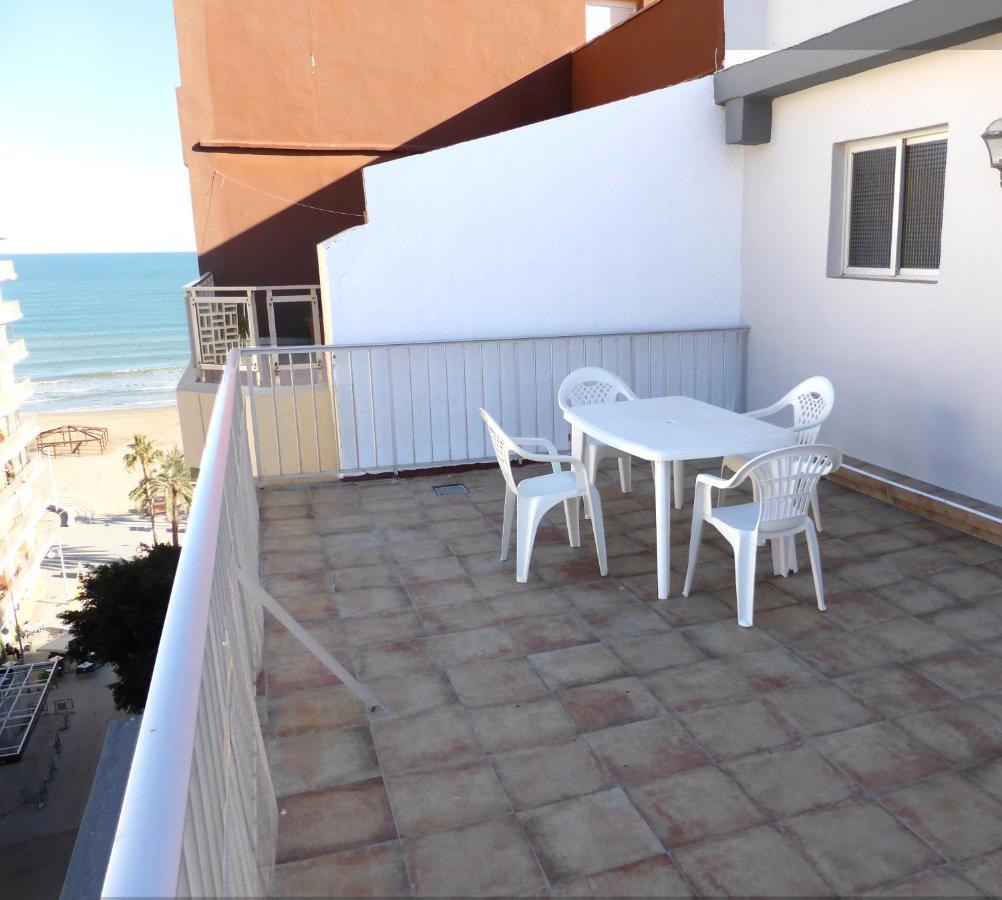 Atico A 100 Metros De La Playa Apartment Кулера Екстериор снимка